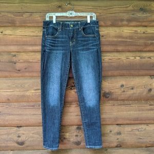 American Eagle woman's super stretch regular jeans